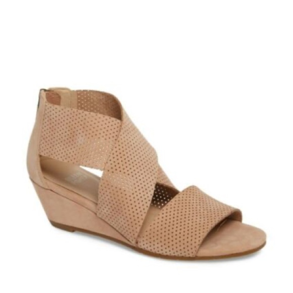 Eileen Fisher Kes Perforated Leather Sandal Wheat